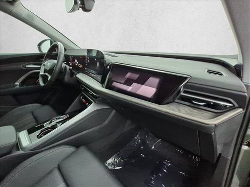 Used 2025 Audi Q5 Prestige AWD/4WD image 26