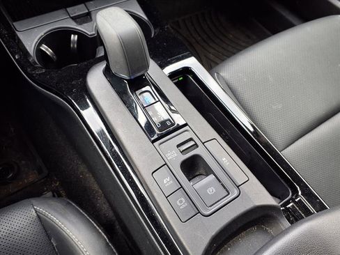 Used 2024 Toyota Prius XLE image 13