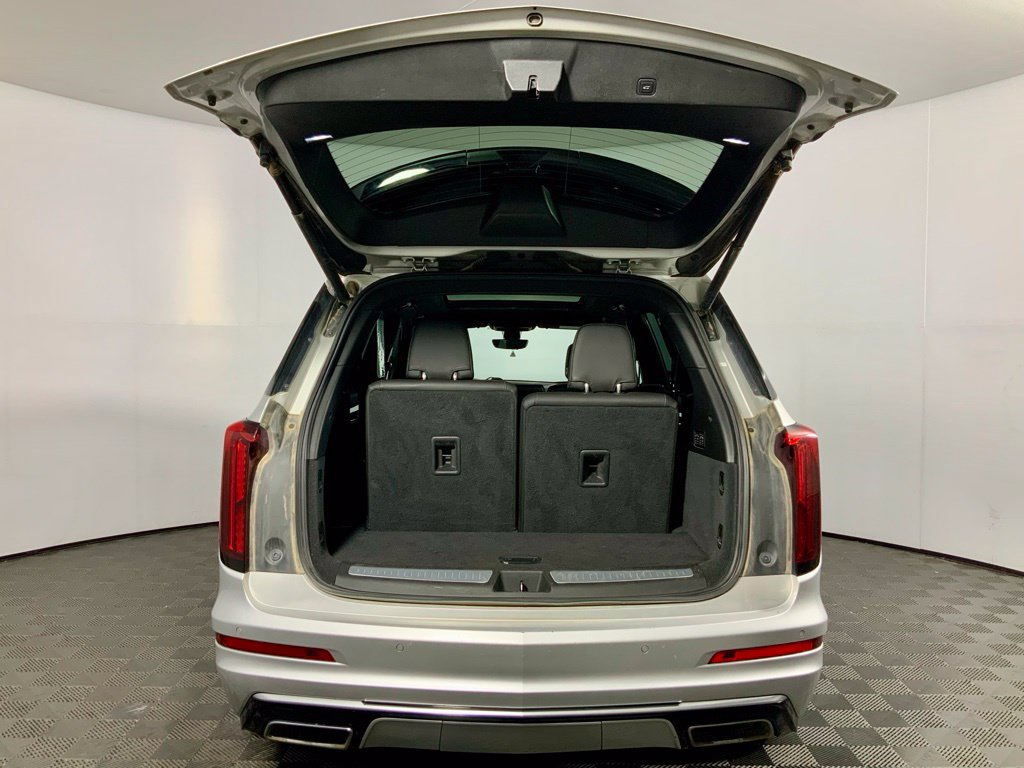 Used 2020 Cadillac XT6 Premium Luxury AWD/4WD image 17