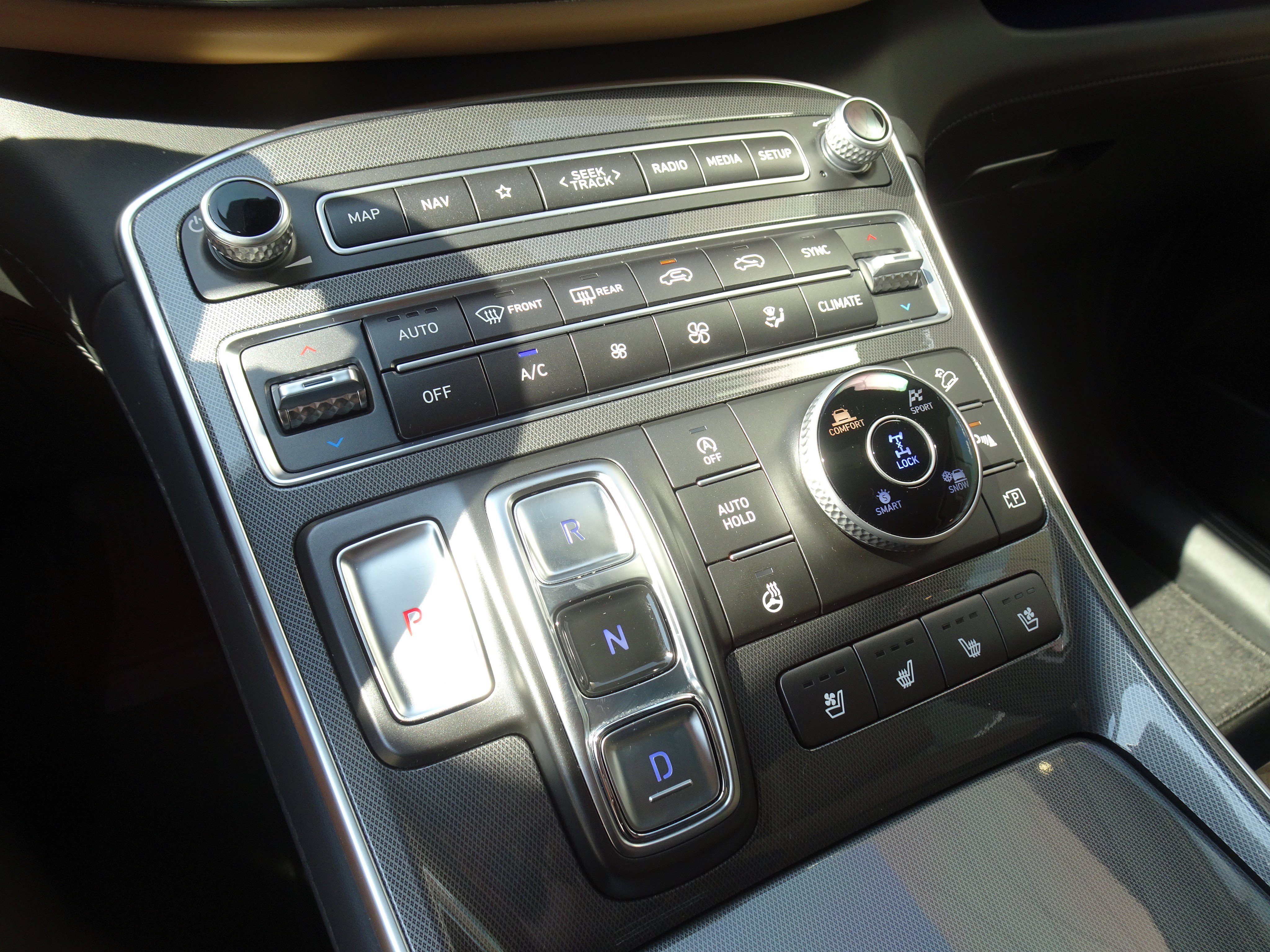 Used 2023 Hyundai Santa Fe Calligraphy AWD/4WD image 19