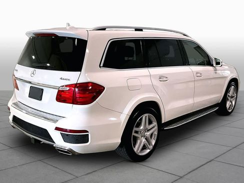 Used 2016 Mercedes-Benz GL 550 4MATIC image 13