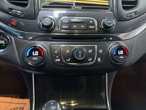 Used 2018 Chevrolet Impala Premier FWD image 19