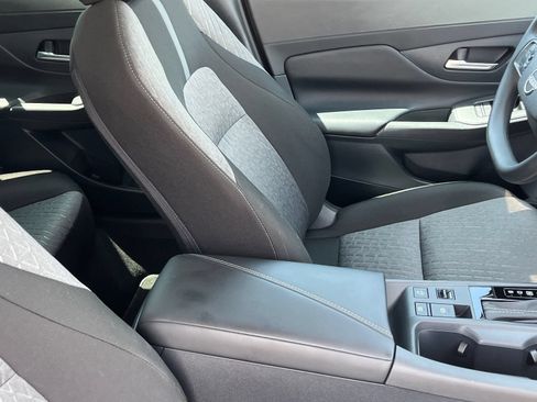 Used 2026 Nissan Sentra SV w/ Floor Mat Package FWD image 10