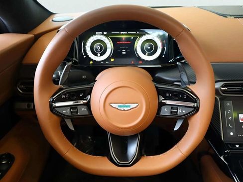 Used 2026 Aston Martin V8 Vantage Convertible RWD image 23