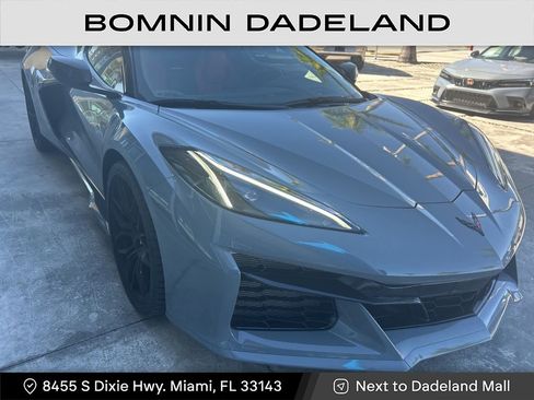 Used 2025 Chevrolet Corvette Z06 image 8