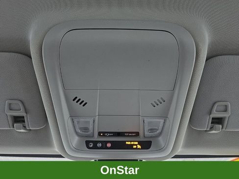 Used 2020 Chevrolet Equinox LS w/ LPO, Floor Liner Package AWD/4WD image 36
