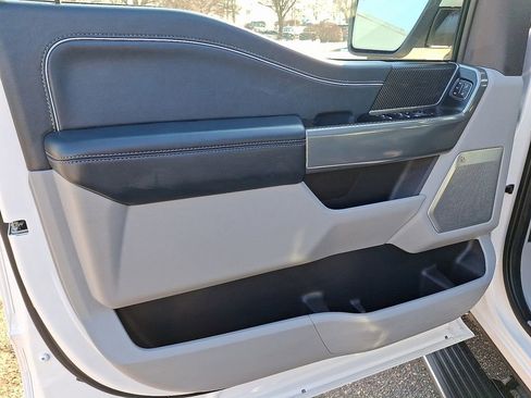 Used 2023 Ford F150 Limited image 14