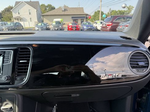 Used 2018 Volkswagen Beetle 2.0T S FWD image 20