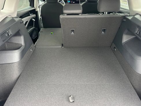 New 2025 Volkswagen Tiguan S image 13