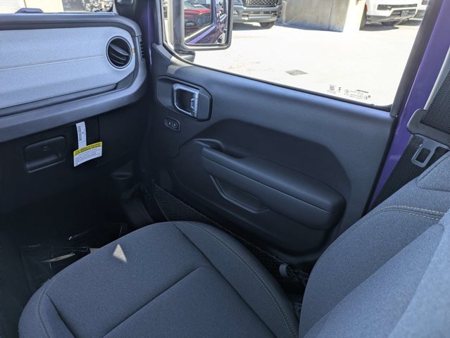 New 2026 Jeep Gladiator Sport AWD/4WD image 17