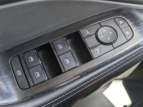 Used 2023 Nissan Rogue SV w/ SV Premium B Package FWD image 27