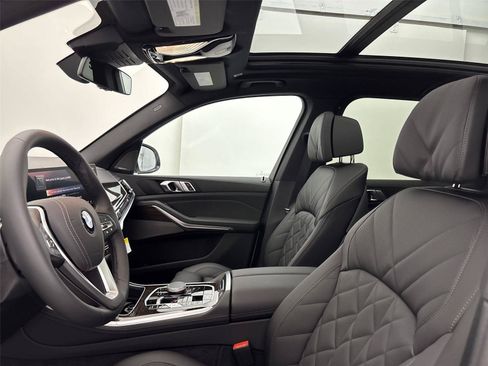 New 2026 BMW X5 xDrive40i AWD/4WD image 24