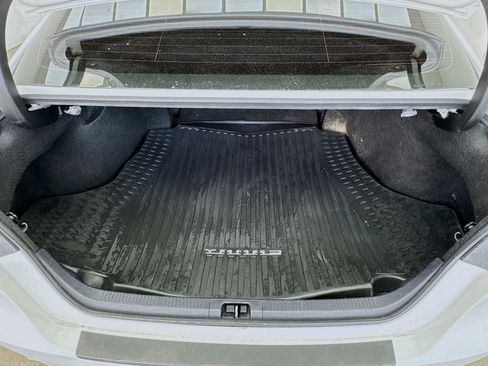 Used 2024 Toyota Camry SE w/ Blackout Package (TMS) image 16