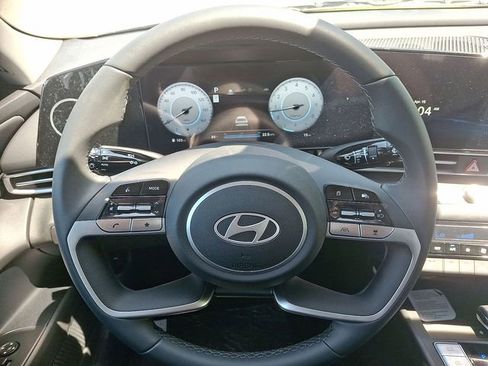 New 2026 Hyundai Elantra Limited FWD image 17
