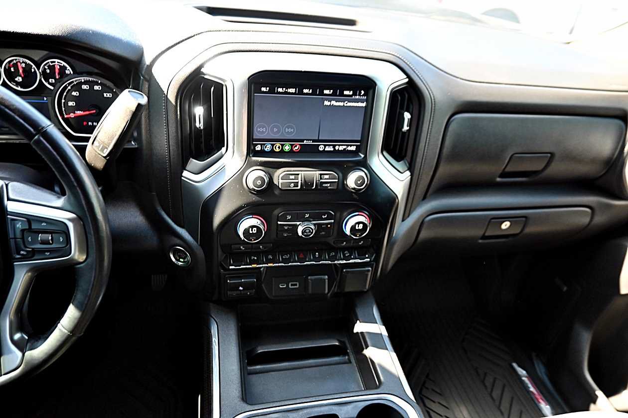 Used 2020 Chevrolet Silverado 1500 LT Trail Boss AWD/4WD image 14