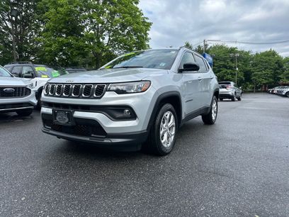 Used 2024 Jeep Compass Latitude w/ Convenience Group