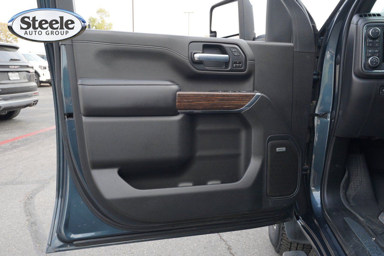 Used 2020 Chevrolet Silverado 3500 High Country w/ Technology Package AWD/4WD image 19