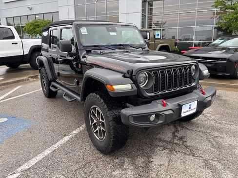 Used 2024 Jeep Wrangler Unlimited Rubicon AWD/4WD image 7