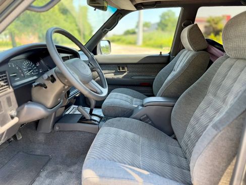 Used 1992 Toyota 4Runner SR5 AWD/4WD image 9