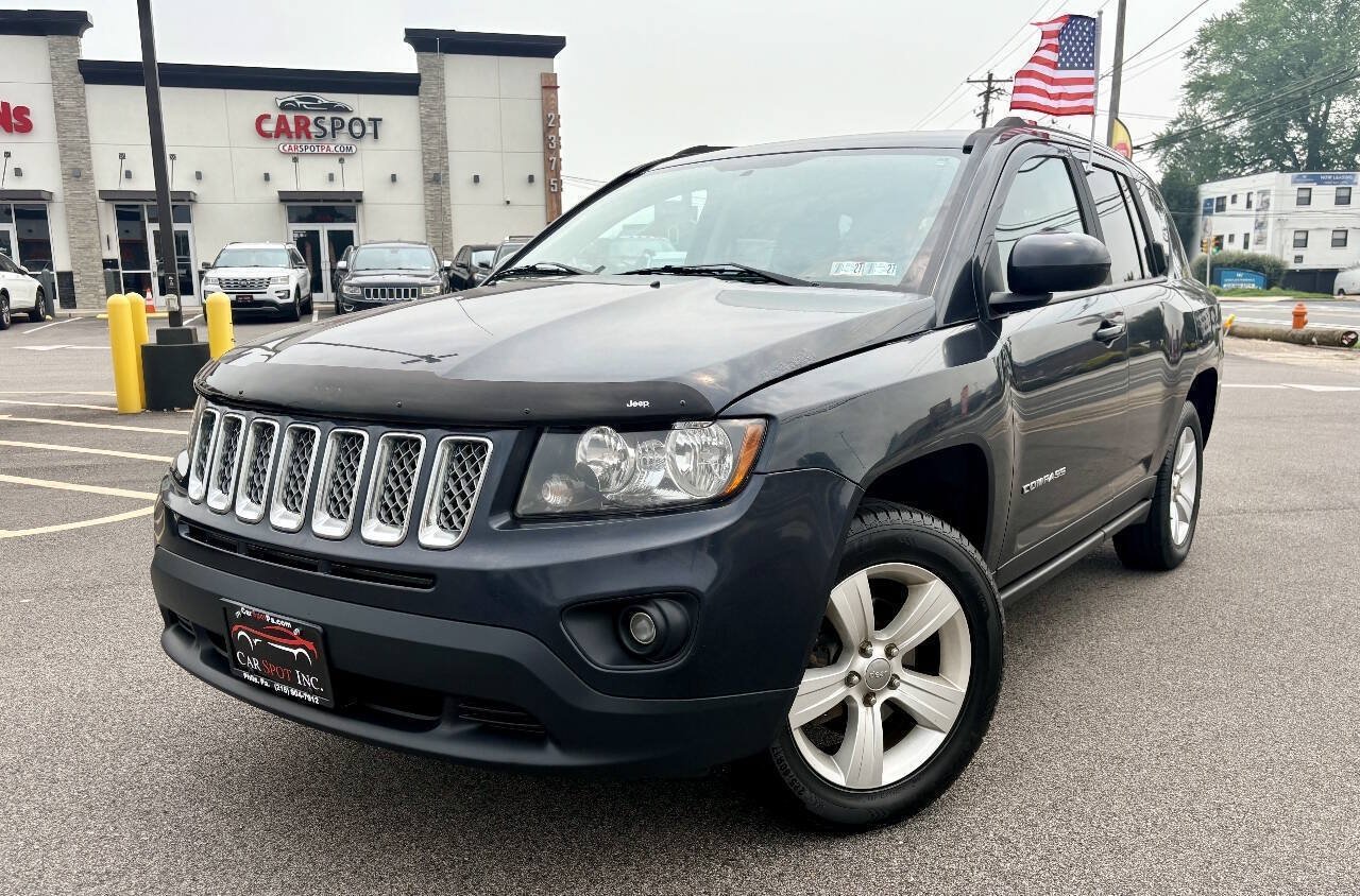 Used 2014 Jeep Compass Latitude AWD/4WD image 1