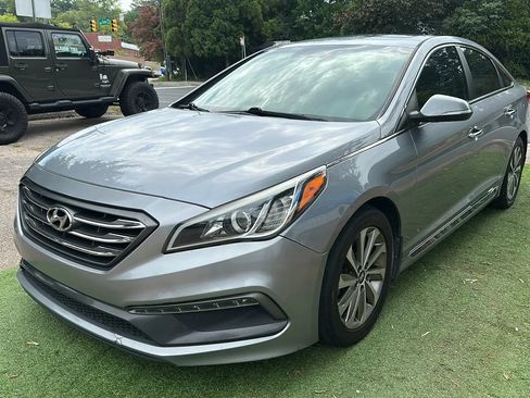 Used 2017 Hyundai Sonata Sport w/ Value Edition Package 02 FWD image 3