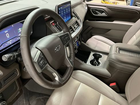 Used 2023 Chevrolet Tahoe Z71 w/ Luxury Package image 11