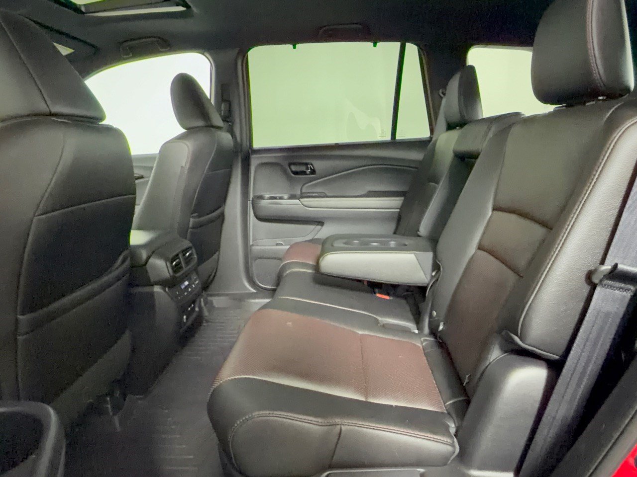 Certified 2024 Honda Passport Black Edition image 25