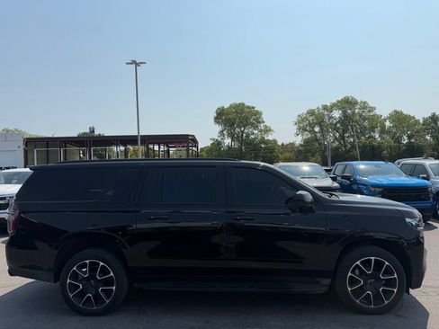 Used 2023 Chevrolet Suburban RST w/ Sport Performance Package AWD/4WD image 24