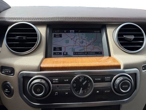 Used 2016 Land Rover LR4 HSE LUX image 17