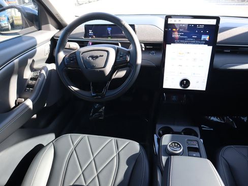 New 2024 Ford Mustang Mach-E Select w/ Comfort Package Lite image 31