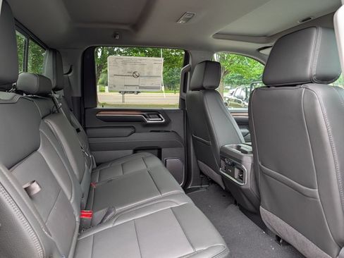 New 2026 GMC Sierra 3500 Denali w/ Denali Reserve Package AWD/4WD image 35