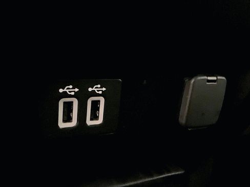 Used 2019 Ford F150 XLT w/ XTR Package image 32