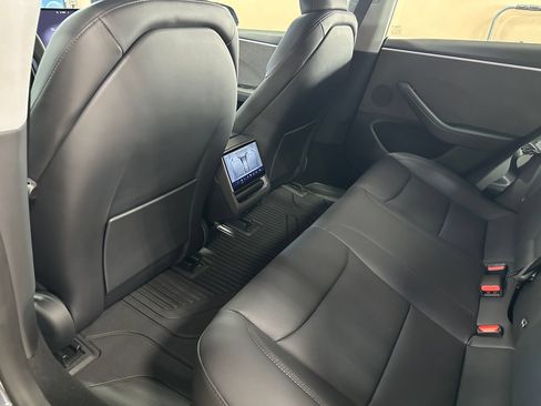 Used 2025 Tesla Model 3 Long Range RWD image 17