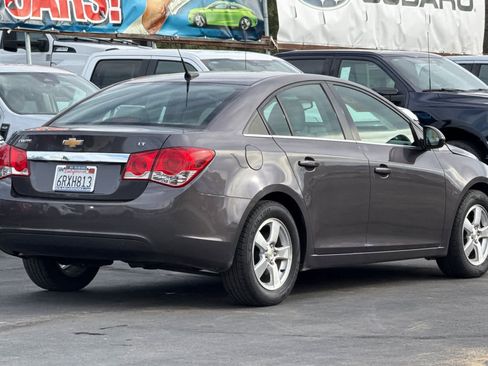 Used 2011 Chevrolet Cruze LT image 4