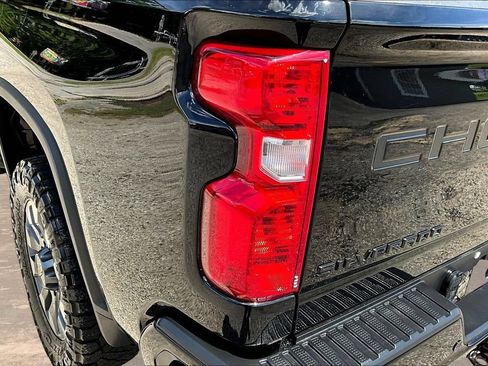 Used 2024 Chevrolet Silverado 2500 Custom w/ Custom Value Package AWD/4WD image 26