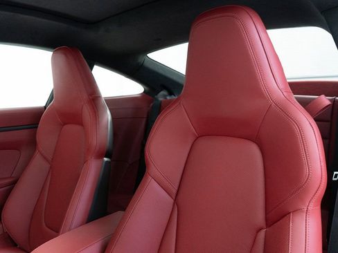 Used 2025 Porsche 911 Carrera 4 GTS image 16