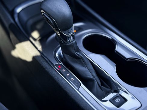 Used 2024 Chevrolet Malibu LT image 14