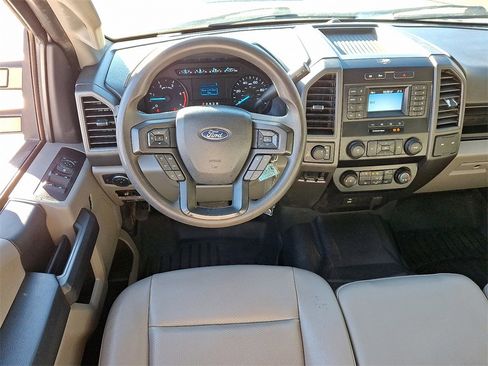 Used 2022 Ford F250 XL w/ Power Equipment Group image 11