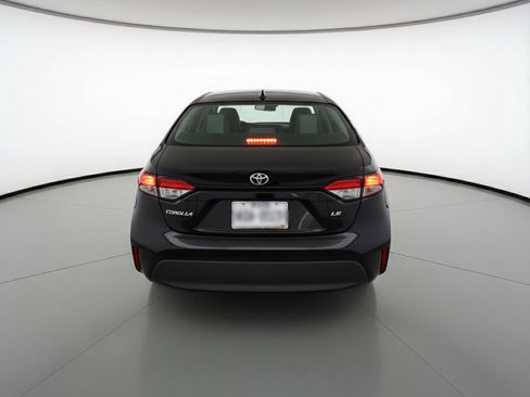 Used 2025 Toyota Corolla LE image 7