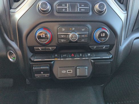 Used 2020 Chevrolet Silverado 1500 LT w/ All-Star Edition AWD/4WD image 18
