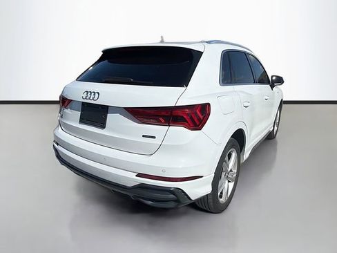 Used 2020 Audi Q3 2.0T Premium Plus w/ Premium Plus Package image 3