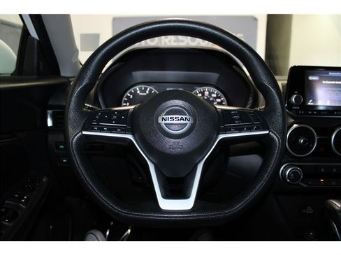 Used 2022 Nissan Sentra S image 25