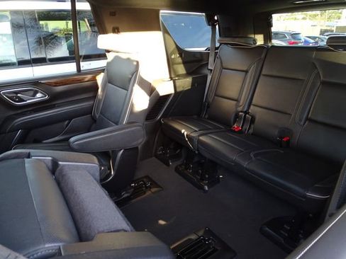 Used 2024 Chevrolet Tahoe Premier AWD/4WD image 8