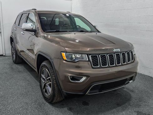 Used 2021 Jeep Grand Cherokee Limited image 2