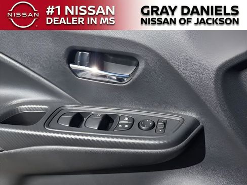 New 2025 Nissan Versa SV image 14