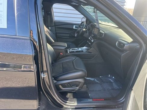 Used 2023 Ford Explorer ST image 33