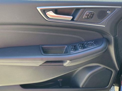 Used 2024 Ford Edge Titanium image 15