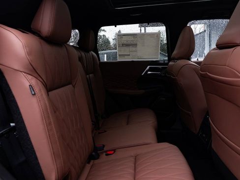 New 2026 Mitsubishi Outlander SEL image 24