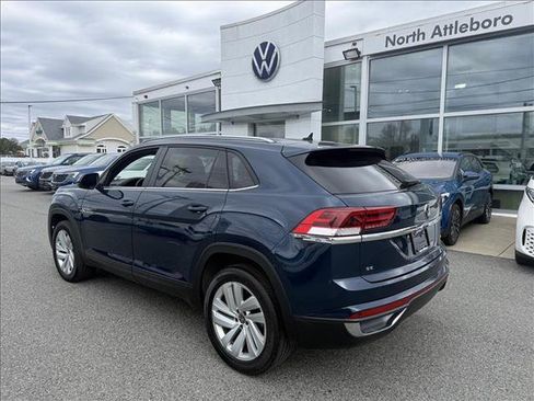 Certified 2020 Volkswagen Atlas Cross Sport SE image 4