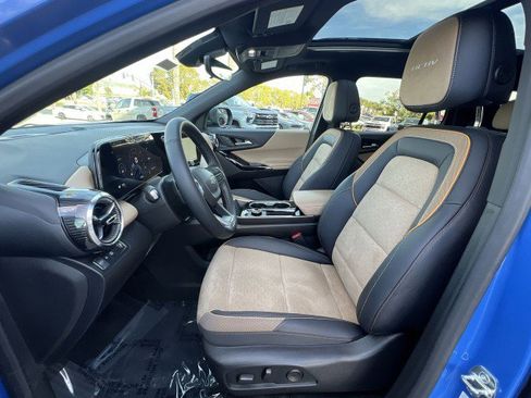 Used 2025 Chevrolet Equinox ACTIV w/ Safety and Technology Package image 19